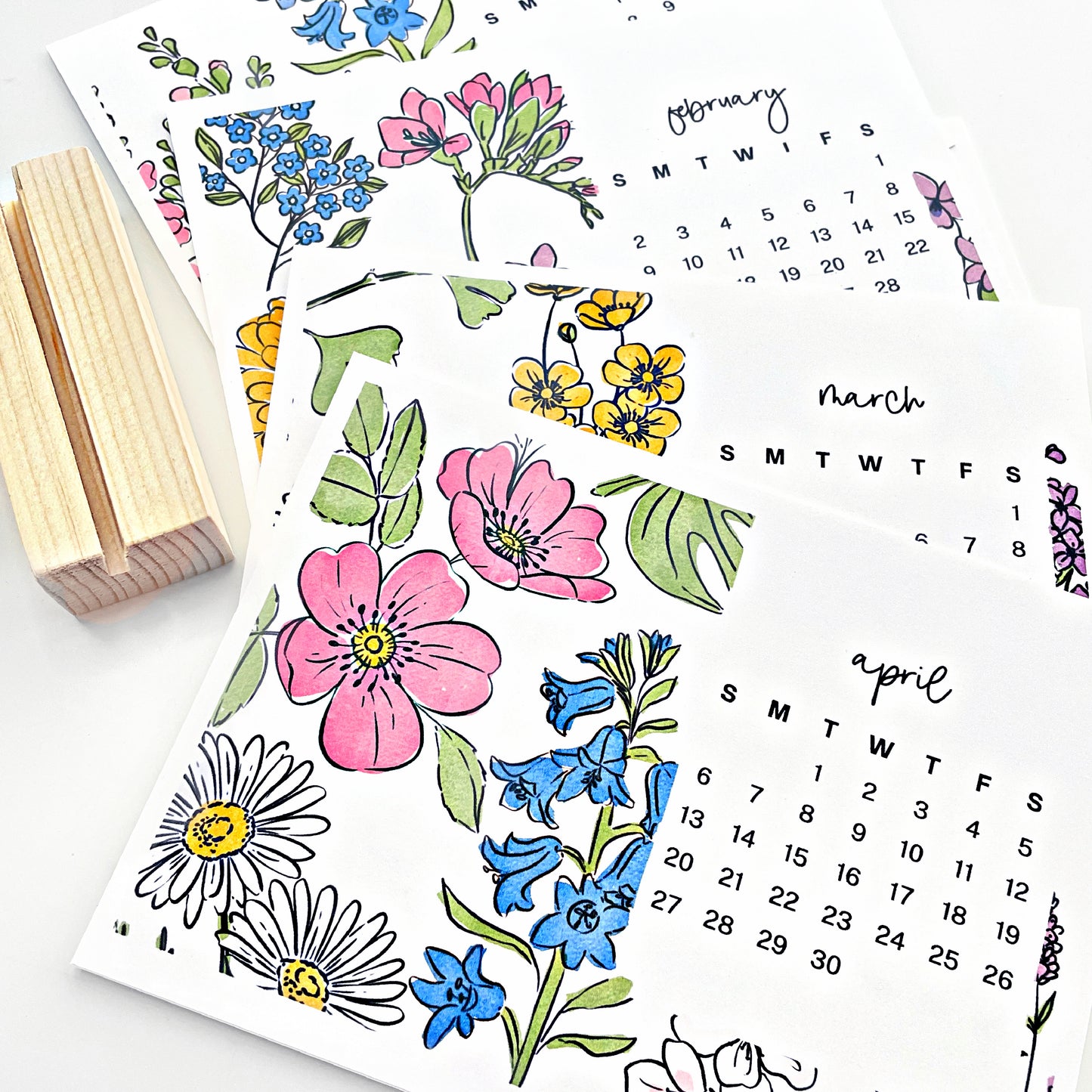 2025 Calendar + Wooden Stand | Watercolor Floral Monthly Layout | Full Year Desk Calendar